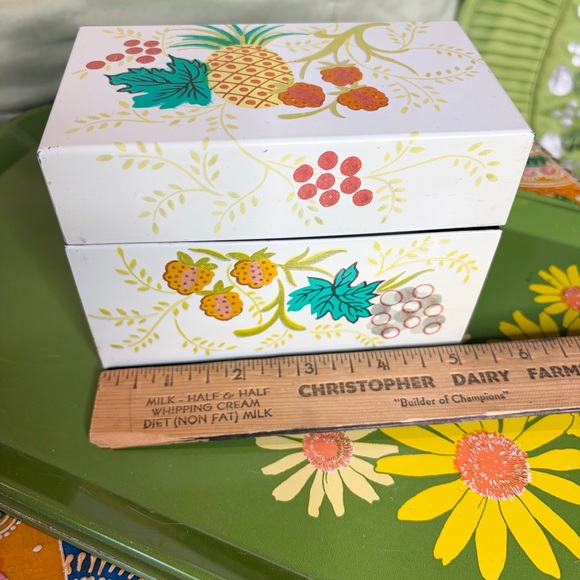 70s Recipe Box - Picture 4 of 9